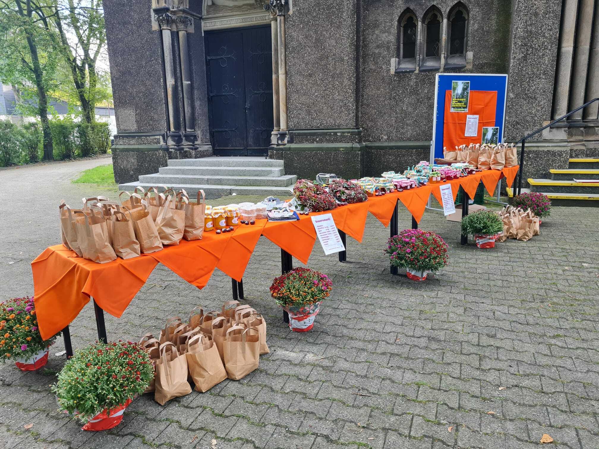 Großer Erfolg beim Bauernmarkt 2024